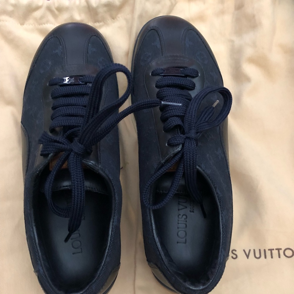 Rubber shoes women